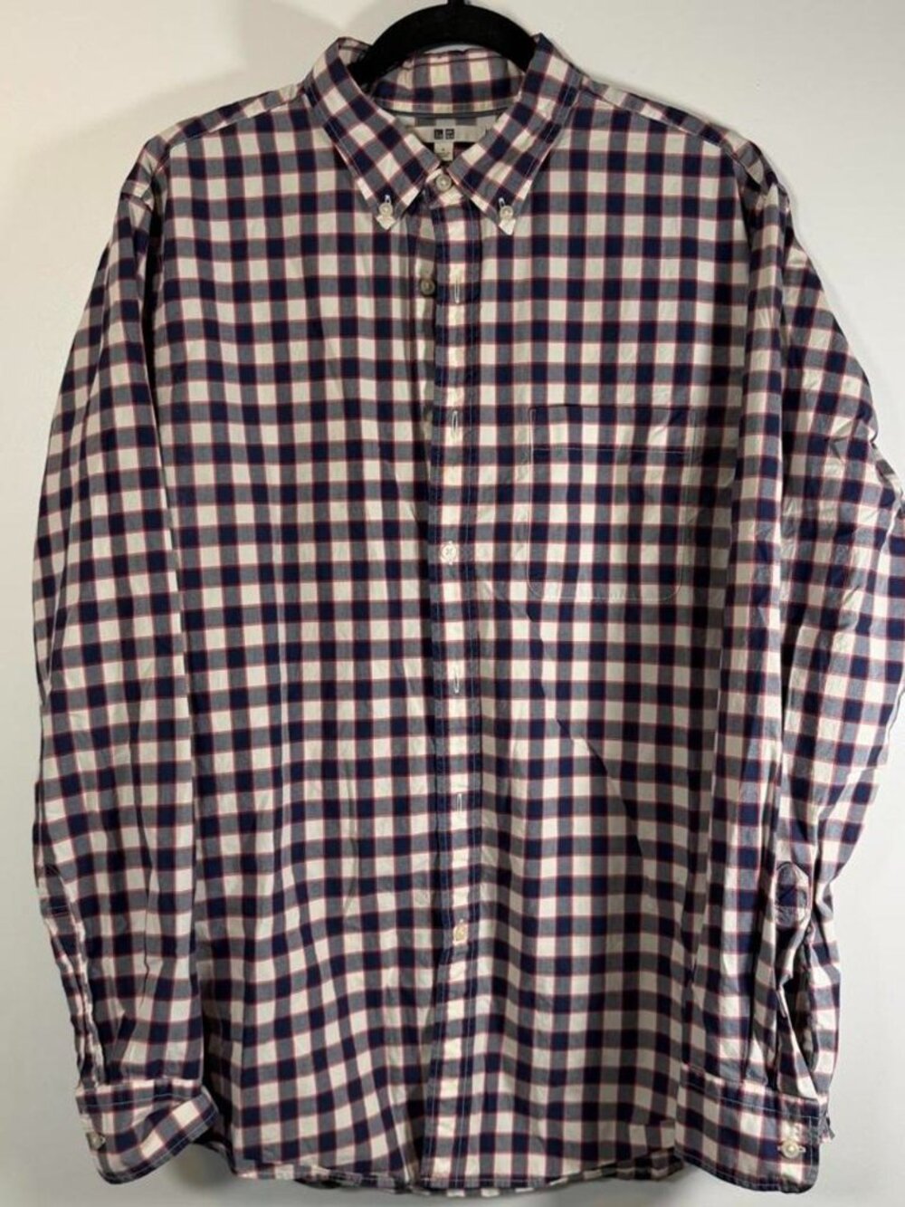 Uniqlo white and purple gingham button-up shirt in a L